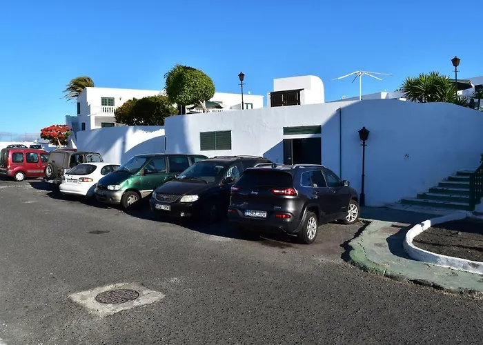 Apartment Center - New By The Pool And Private Parking