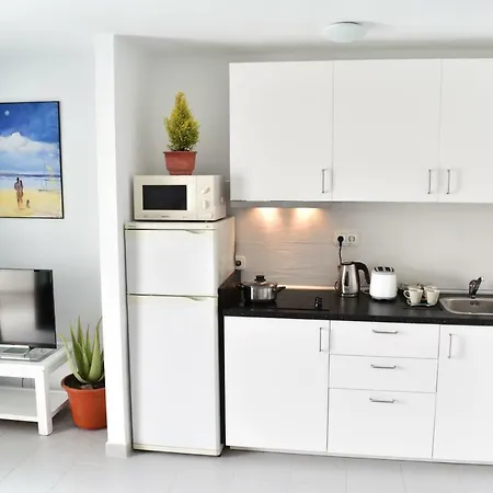 Center - New By The Pool And Private Parking Apartamento Puerto del Carmen (Lanzarote)